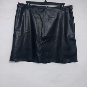 Vince camuto leather skirt size 10